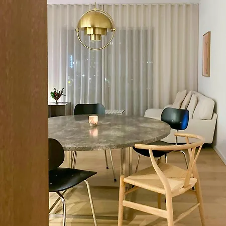 Bright Flat By The Elephant Gate In Carlsberg * Copenhague